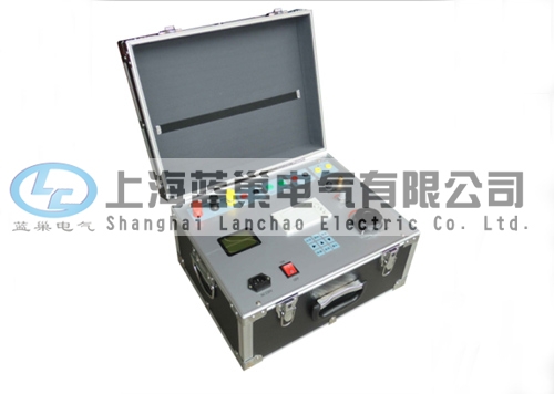 LCJB10A單相繼電保護測試儀是我公司在原有基礎上開發(fā)的高智能化、多功能繼電保護校驗儀器。單相繼電保護測試儀采用微電腦技術，由單片機、邏輯控制單元、交直流電流電壓輸出單元、高精度數(shù)據(jù)采集單元、LCD液晶顯示器、實時時鐘、打印機等組成，測量精度高，重復性好。LCJB10A型單相繼電保護測試儀還具有外形美觀，性能可靠，操作簡便，功能齊全等優(yōu)點，是校驗繼電保護裝置理想的檢測儀器。