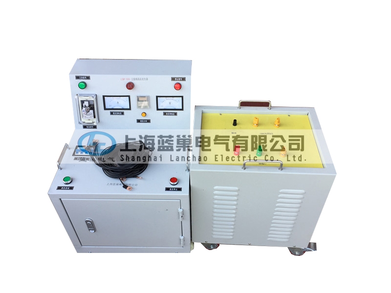 LCBP-15KVA三倍頻高壓發(fā)生器整個(gè)裝置采用一體化和分體式設(shè)計(jì)，操作更簡(jiǎn)便，運(yùn)輸更輕松，是新一代的電氣試驗(yàn)設(shè)備。